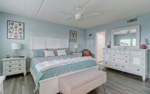 108 Amelia by the Sea