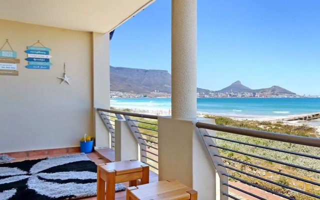 Leisure Bay 205