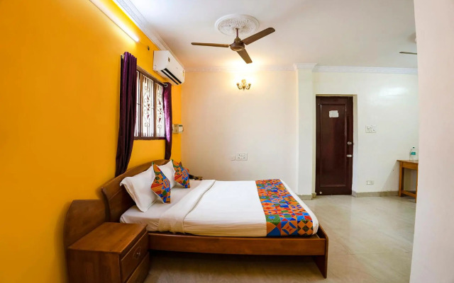 OYO 73610 Home Tree Service Apartment