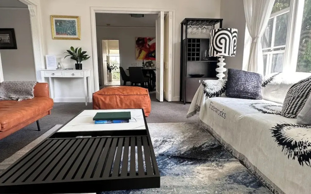 Toorak Executive & Corporate Residence
