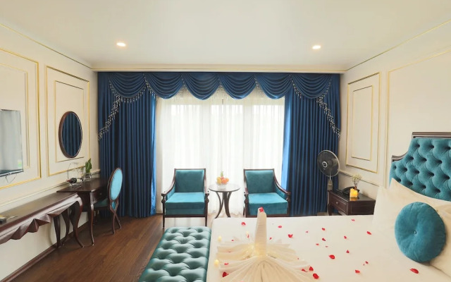 Royal Văn Phú Hotel