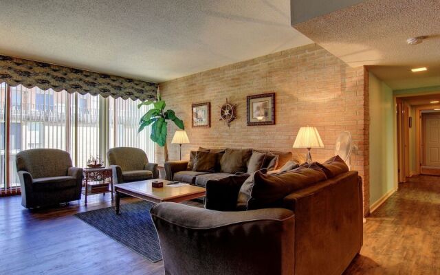 Channelview 215