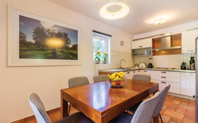 Nice Home in Pula With Wifi and 4 Bedrooms