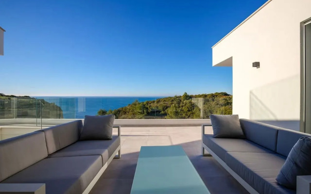 Villa Centeanes Luxury Villa Enviable Position s