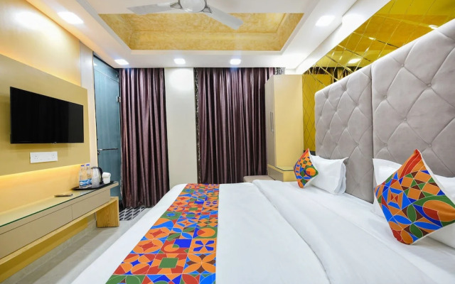Fabhotel Grand Palazzo