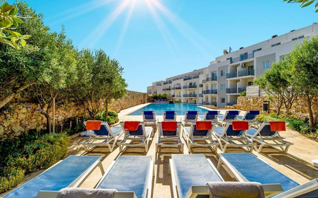 The Hillock North G23