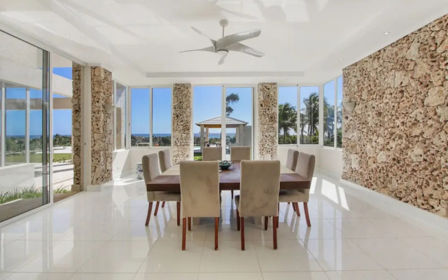 Stunning 6BR Villa With Ocean View in Cap Cana