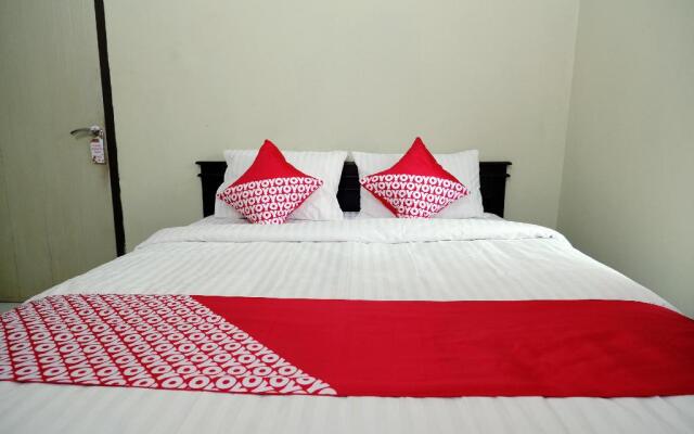 OYO 752 Abz Guest House Syariah
