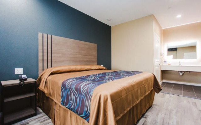 Budget Host Inn and Suites
