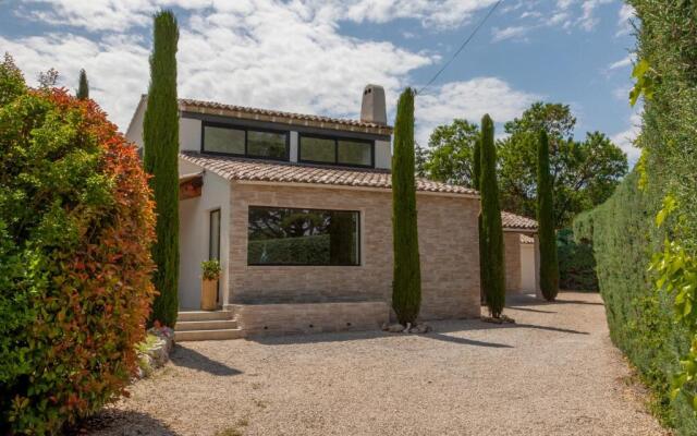 Belle Maison l'agave Contemporaine à 4KM de lourmarin
