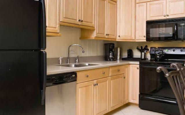 Hilton Head Beach Villa 28 by RedAwning