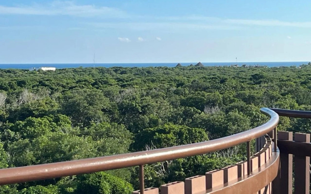 Unique Rooftop Sea View Walking to Beach The Best