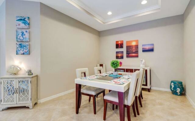9907 Periwinkle Preserve Ln