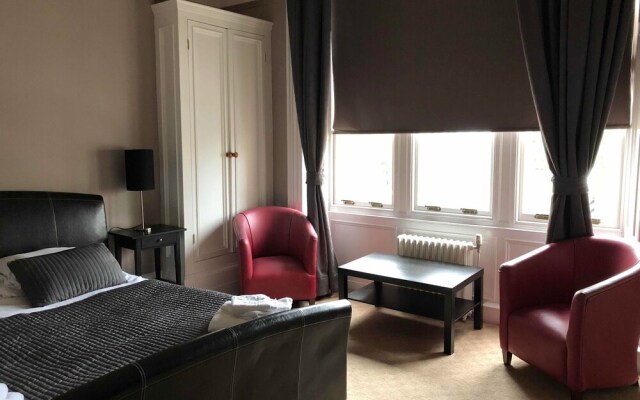 The Graeme Hotel