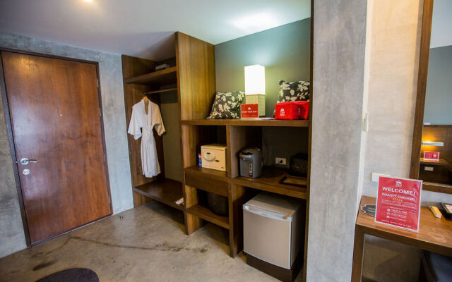 ZEN Premium Bumrungraj Soi 2