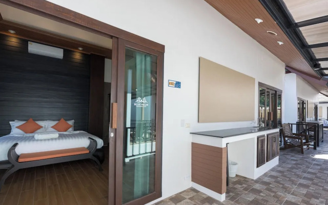 Blue Palm Residence Kata