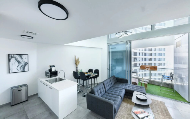 Luxe Apt in Top Tel Aviv Neighborhood