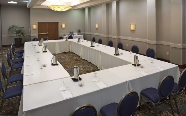 Doubletree Hotel Oak Ridge