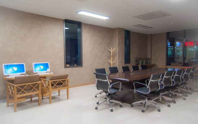 Benikea Jungmun Hotel