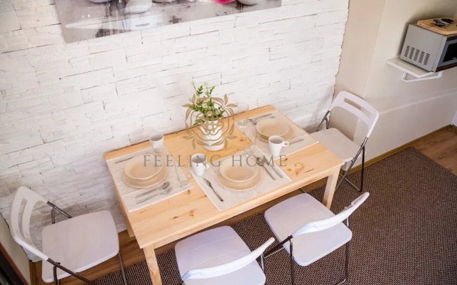 Feeling Home Apartments