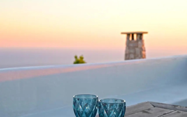 Pyrgos Houses and Restaurant