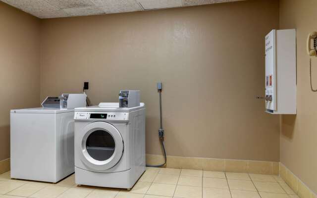 Comfort Inn & Suites Perry National Fairgrounds Area