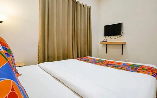 Fabhotel Vista Suites I