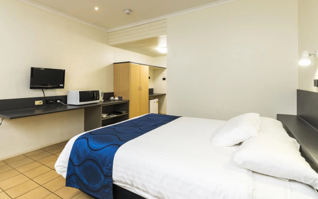 Albatross Bay Resort