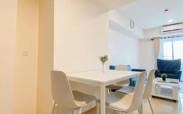 Simple Look 3Br Meikarta Apartment