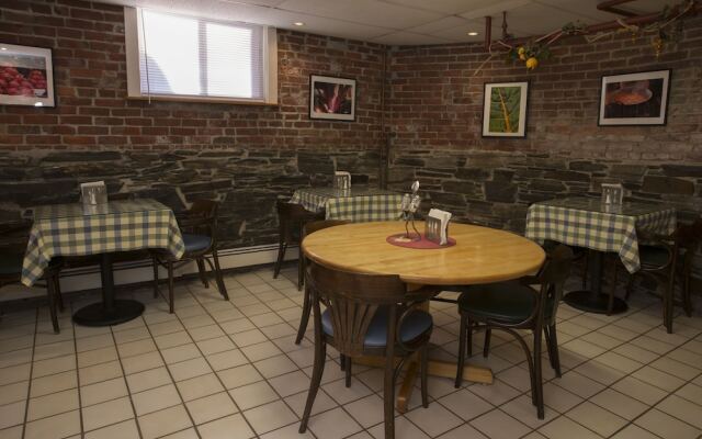 Irving House At Harvard