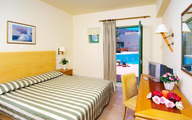 Giannoulis – Grand Bay Beach Resort - Adults Only