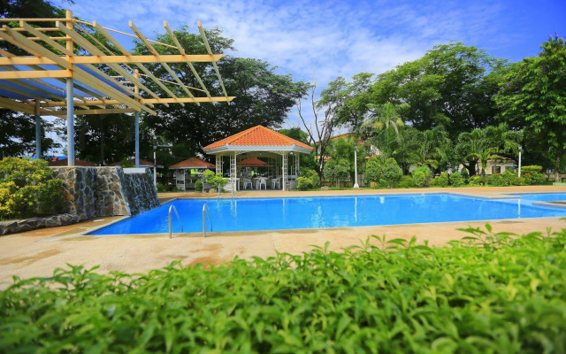Subic Bay Peninsular Hotel