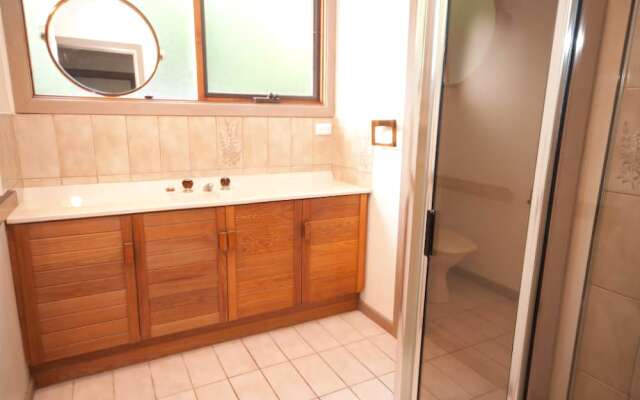 Eastwind on Chinamans Creek