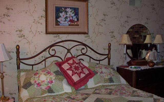 Bear House Bed and Breakfast