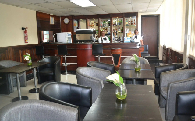 Hôtel La Falaise Bonanjo