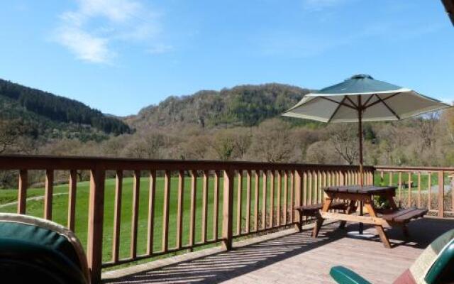 Holiday Home Caban Coed y Betws