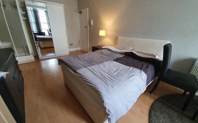 Studio Apartment in South Kensington 4