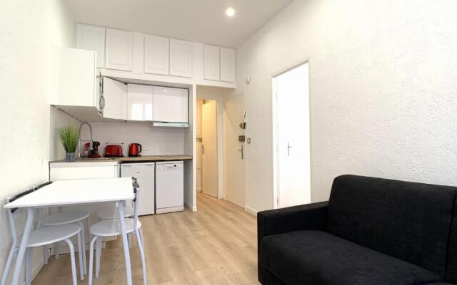 Renovated apartment AC - wifi - 2-4pers - Center Antibes rue James Close