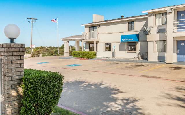 Motel 6 Lancaster, TX - DeSoto - Lancaster