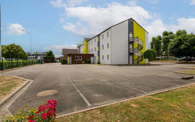 B&B Hotel Chartres Le Coudray