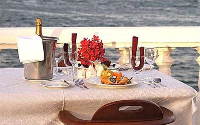 Kunduchi Beach Hotel & Resort