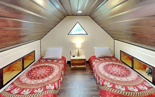 Sabaidii Guesthouse A & B