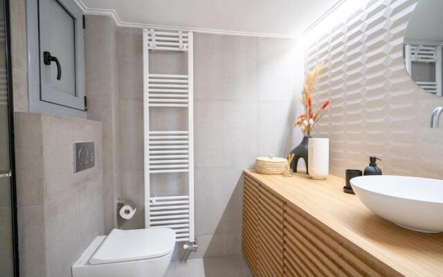 Piraeus 1 bedroom 4 persons apartment