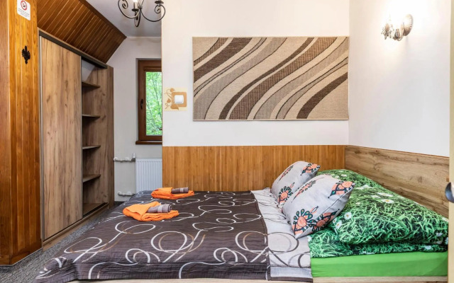 Willa Sezamek blisko szlaków i centrum