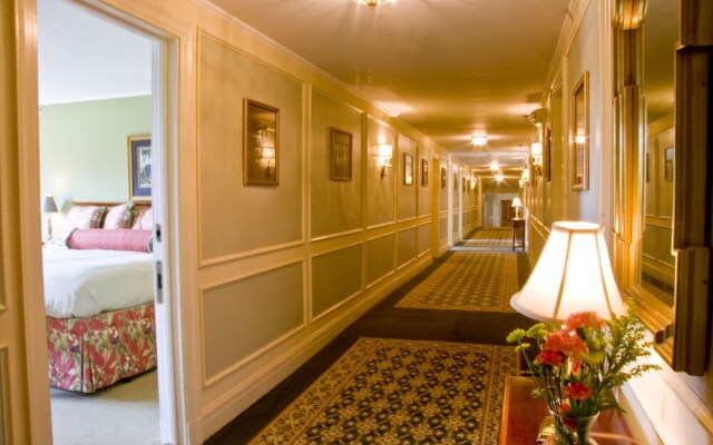 Mid Pines Inn & Golf Club