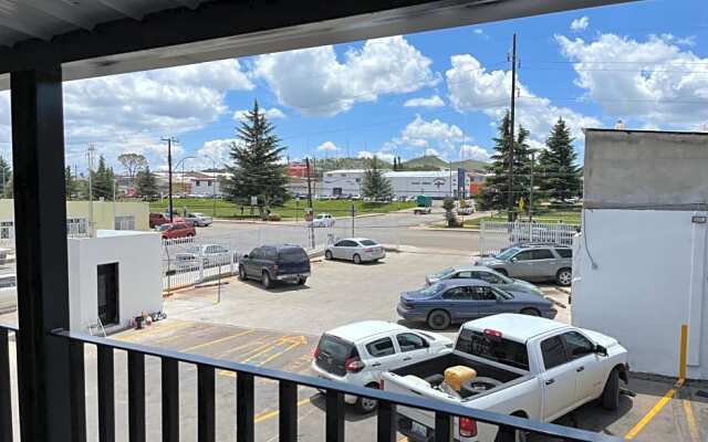 Hotel Plaza OSCARCEL