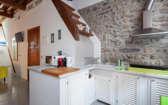 Ludovica Studio - Backpackers House Vernazza (Adults Only)