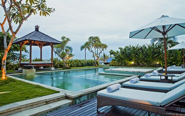 The Segara Suites