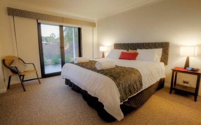 Sippers At Ballandean