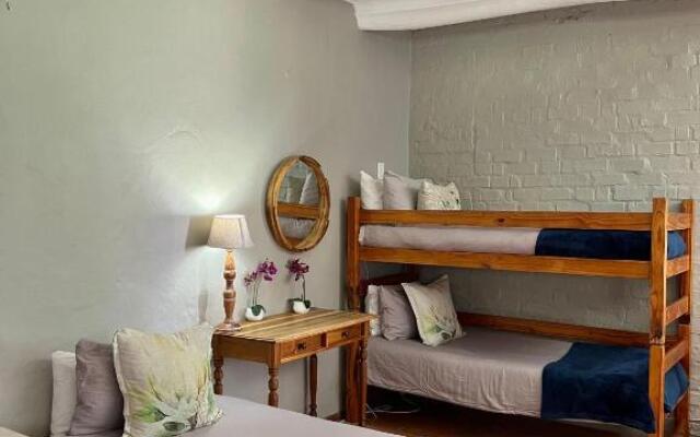 Rivers Own Guest Lodge